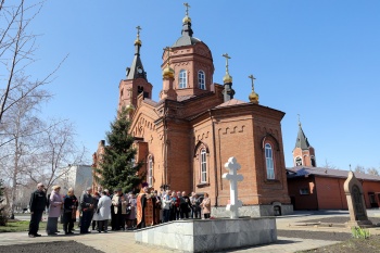 В Кургане отслужена панихида по почившим от взрыва на Чернобыльской АЭС