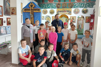 Макушинские дети в Яблочный Спас посетили храм