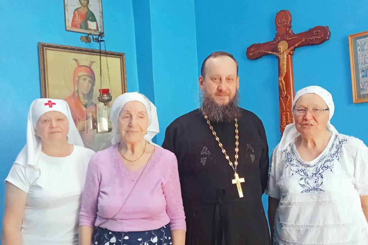 Молебен Божией Матери состоялся в областной больнице Кургана