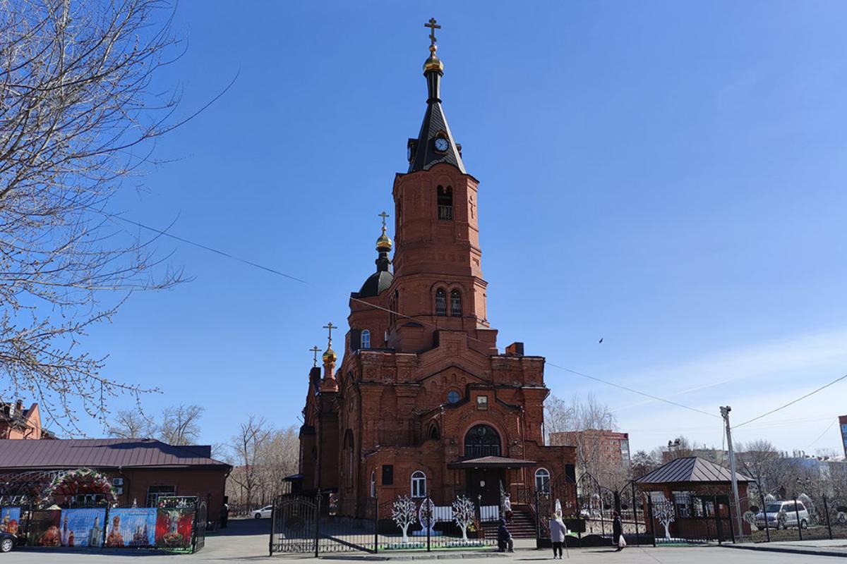 В воскресенье на территории Александро-Невского собора молитвенно помянут погибших при теракте в «Крокус Сити Холле»