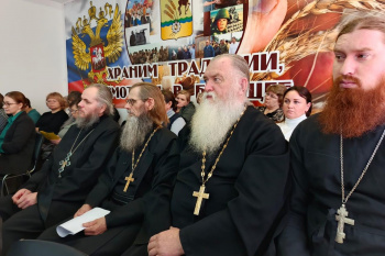 Священники Южного благочиния участвовали в муниципальных Рождественских чтениях