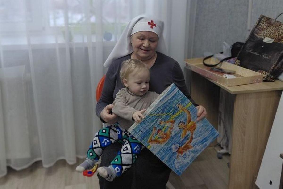 Сёстры милосердия Рождественского храма вновь посетили воспитанников ОСРЦ