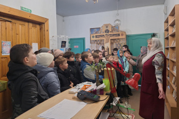 В Кургане 4-классники пришли с экскурсией в храм
