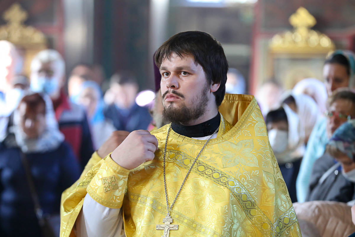 Иерей Димитрий Леготин: «Священник спасается тем, что другие через него спасаются»