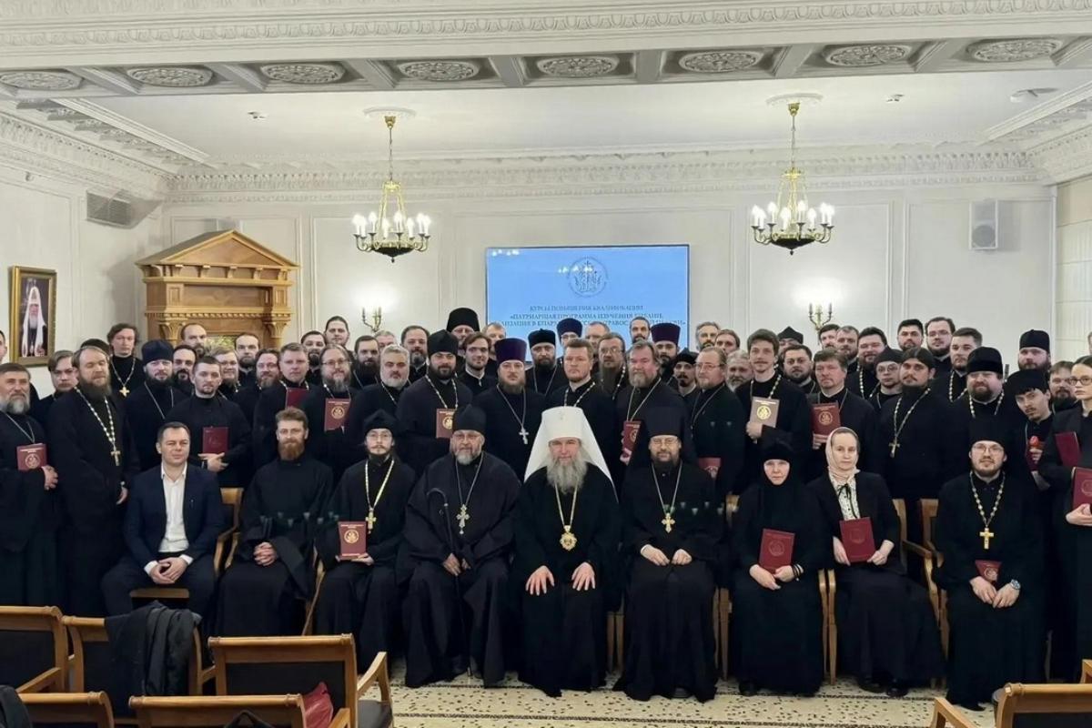 Курганский священник завершил обучение на курсах Общецерковной аспирантуры и докторантуры 