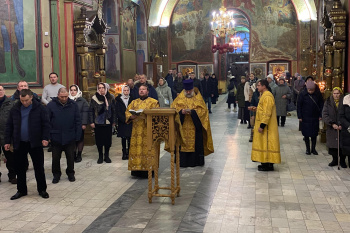 В кафедральном соборе Кургана совершен молебен на новолетие
