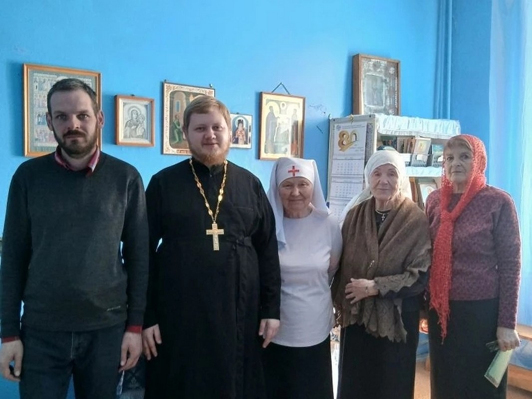В Курганской больнице отслужили молебен с акафистом святителю Луке