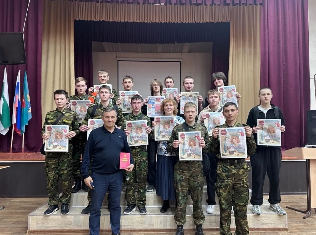 В Курганском промышленном техникуме первокурсники встретились с представителем епархиального миссионерского отдела