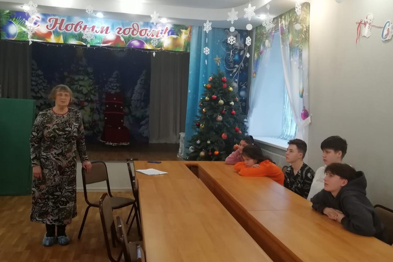 В Кургане педагог воскресной школы провела беседу в Центре помощи детям №1