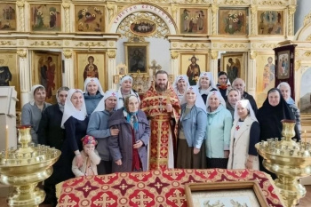 Руководитель отдела соцслужения епархии посетил социальные учреждения Кургана