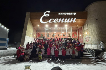В Частоозерье Новый год встретили традиционным забегом от храма до кинотеатра