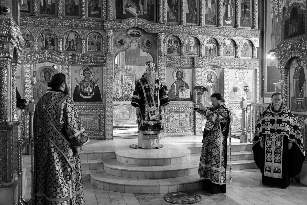 Митрополит Даниил: «В эти дни страстные мы должны сопутствовать Христу, сострадать Ему и сораспинаться с Ним»