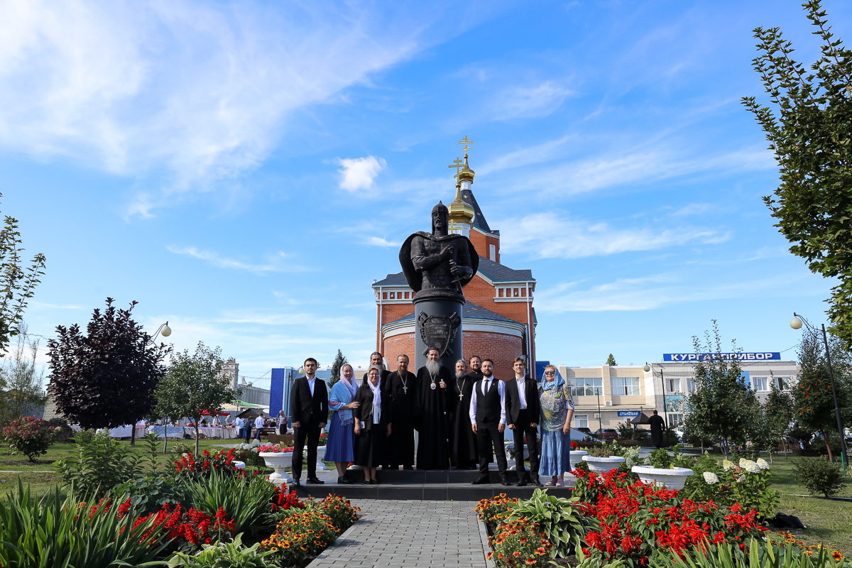 В Кургане Порт-Артурский приход отметил престольный праздник