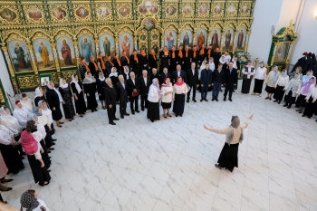 В Свято-Троицком соборе Кургана прозвучали рождественские песнопения