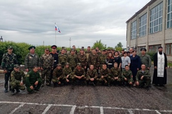 Зауральский священник благословил участников военно-полевых сборов