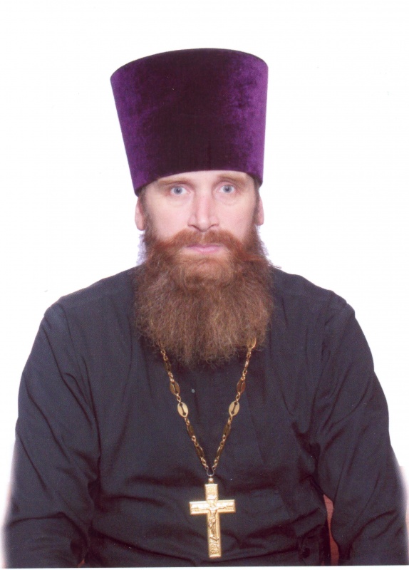 Иерей Виктор Сурин
