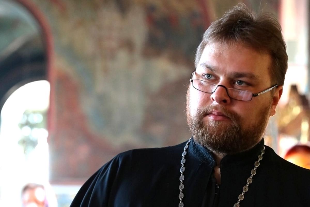 Курганский священник рассказал на ФедералПресс о празднике Воздвижения Креста Господня