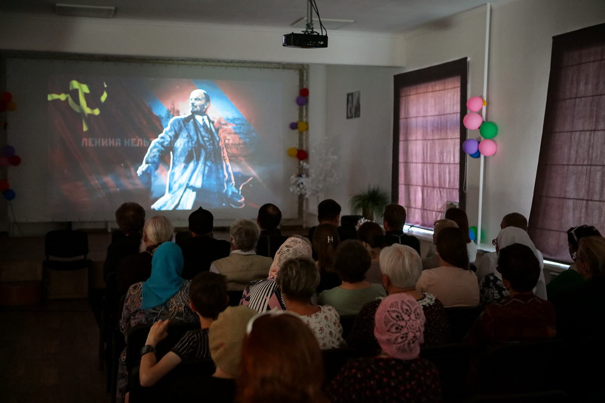 В Курганской епархии показали фильм телеканала «СПАС» «Мумия»