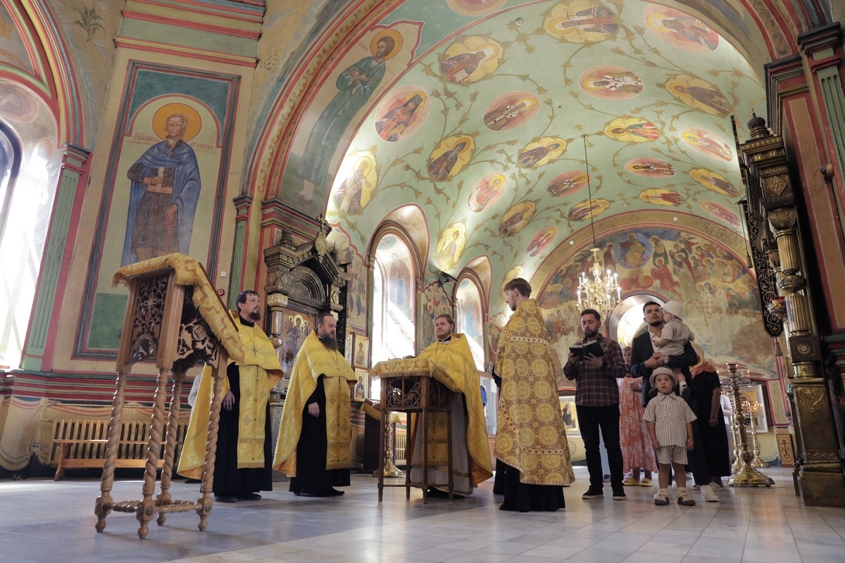 Празднование Дня молодёжи в Кургане началось с молебна в главном храме города