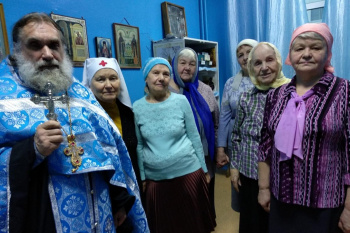 В Курганской областной больнице помолились Пресвятой Богородице
