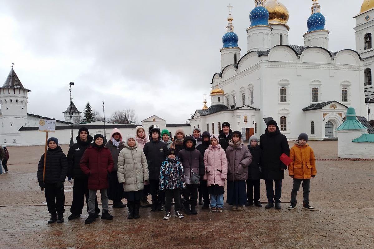 Хор Курганской православной гимназии в вокальном фестивале в Тобольске