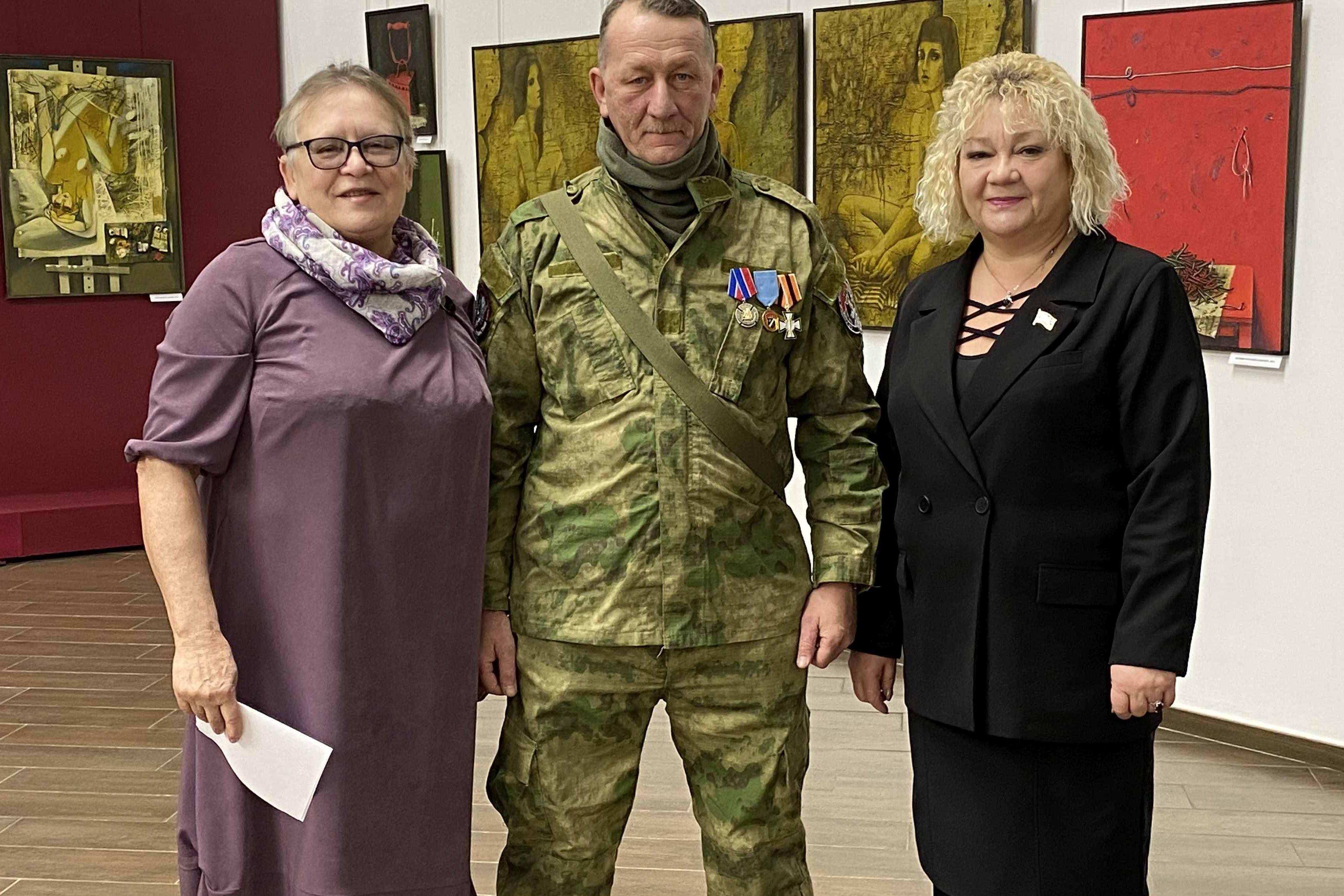 Представителю Курганской епархии вручили благодарственное письмо от Ассамблеи народов России Курганской области