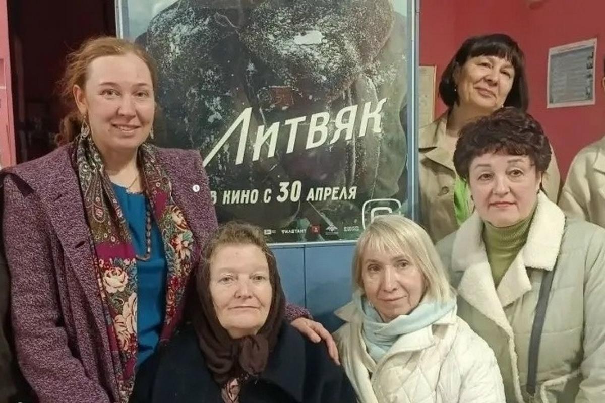 Преподаватели православной гимназии Кургана побывали на фильме «Литвяк»