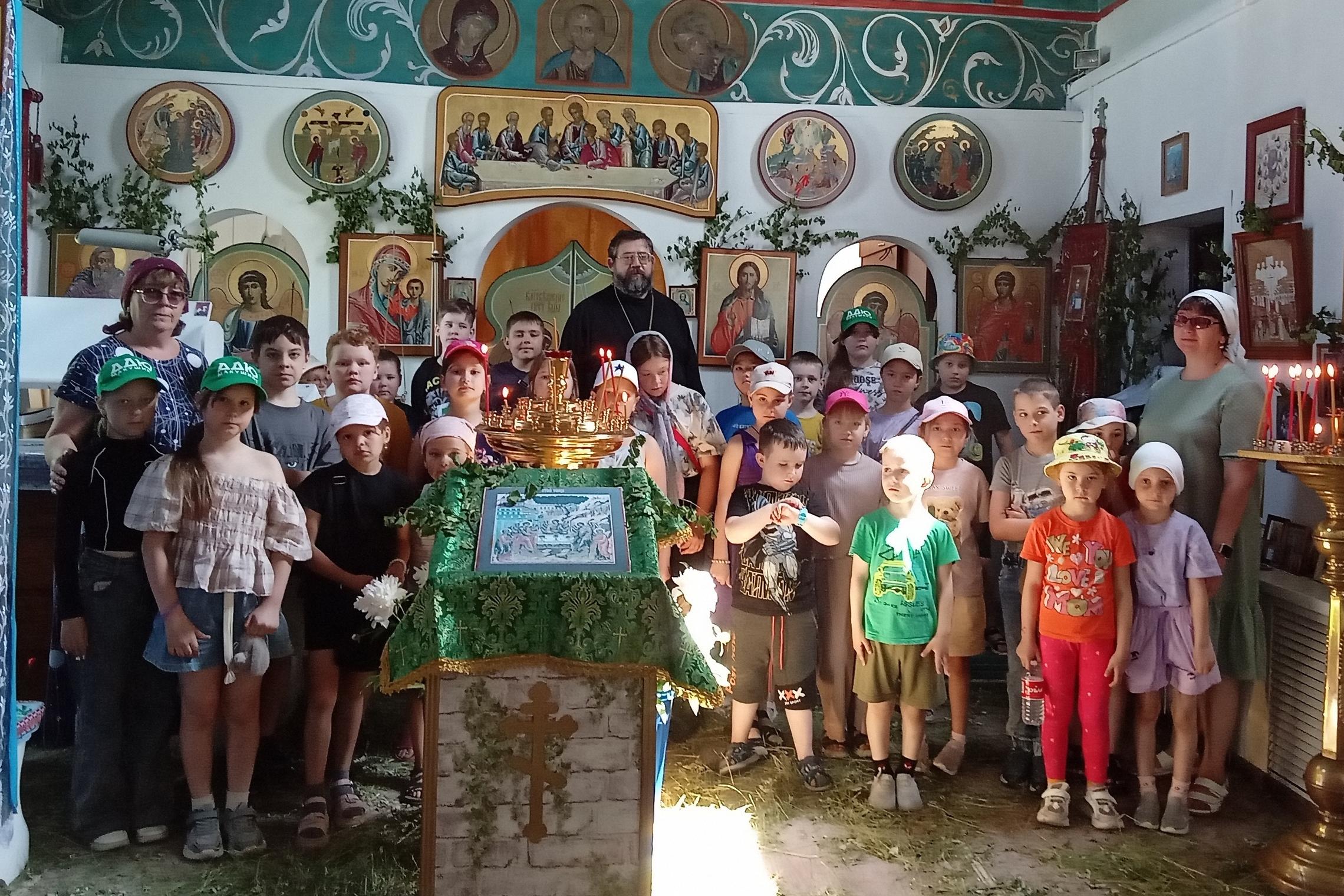 В храме города Макушино побывали дети из дневного лагеря отдыха