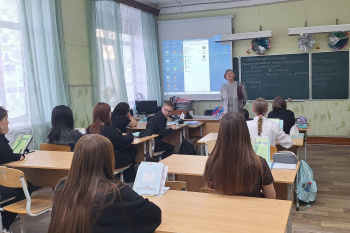 В курганской школе семиклассникам рассказали о Рождестве Христовом