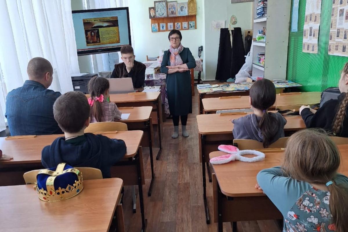 В Кургане воспитанники воскресной школы «Родник» отметили День православной книги