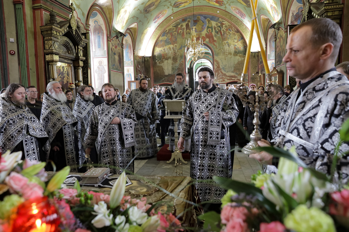 Вечерня с выносом Плащаницы. Проповедь