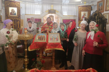 В варгашинском храме отметили праздник жен-мироносиц