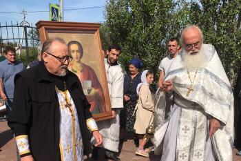 В курганский храм вернулась икона в новом киоте
