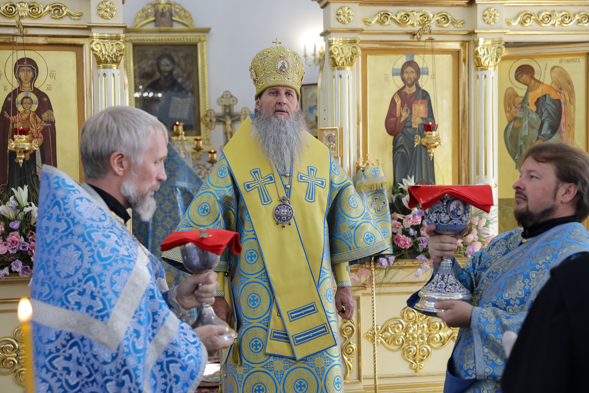 В Кургане митрополит Даниил в престольный праздник Порт-Артурского храма совершил Литургию