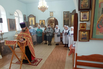 В Кургане сестры  милосердия разных приходов участвовали в общем молебне
