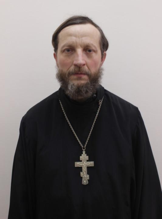 Иерей Виктор Брагин