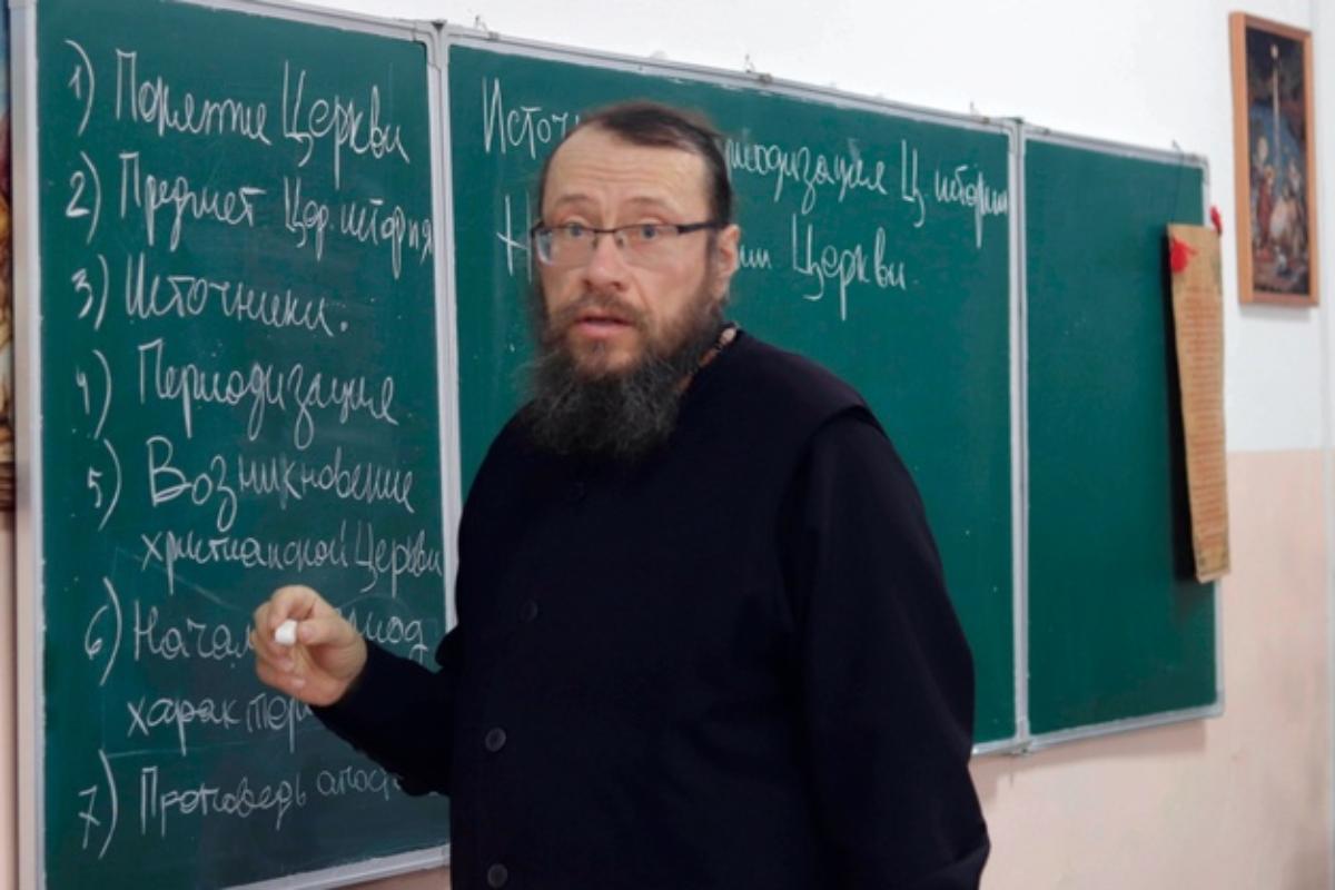 В Курганской митрополии начался новый семестр на курсах для монашествующих