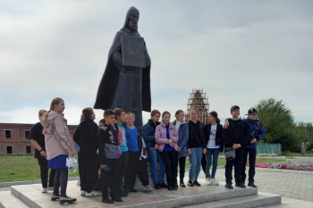 Чимеевский монастырь помог подшефным школьникам посетить Далматовскую обитель