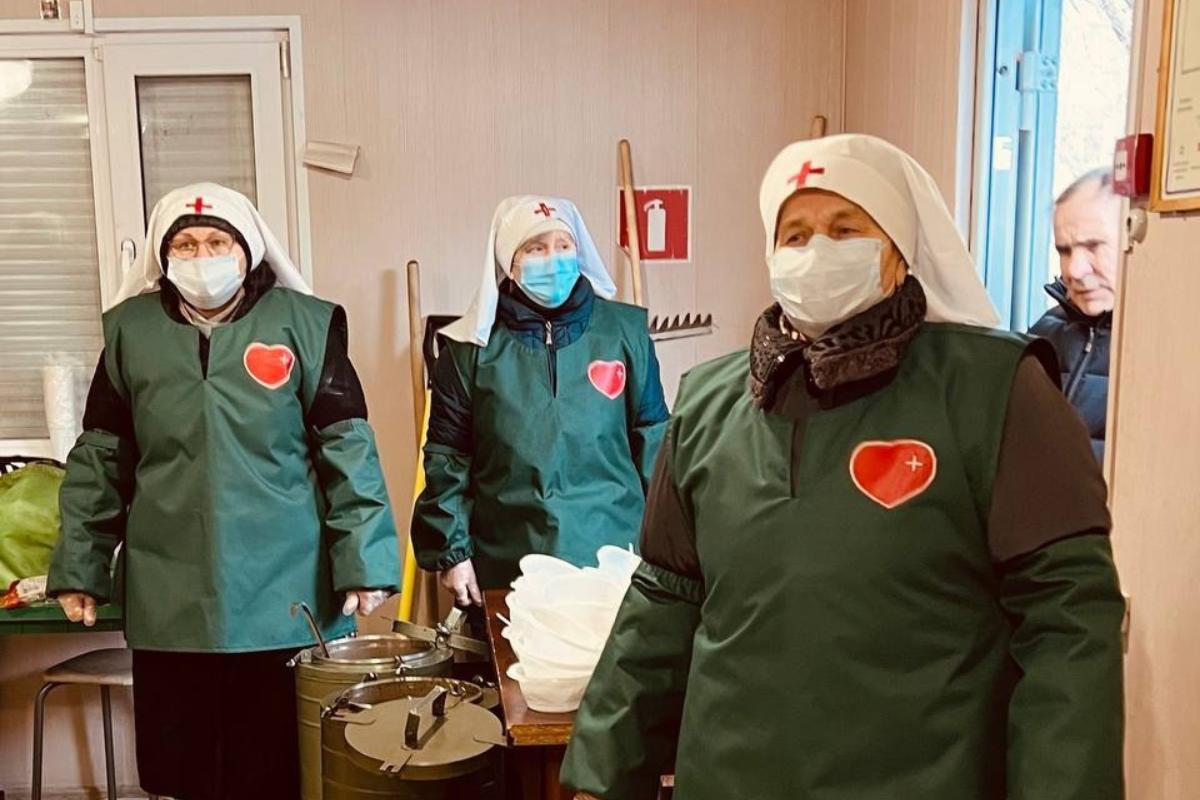 В Курганской епархии подвели итоги работы за 2024 год проекта «Социальная столовая "Сквер милосердия"»