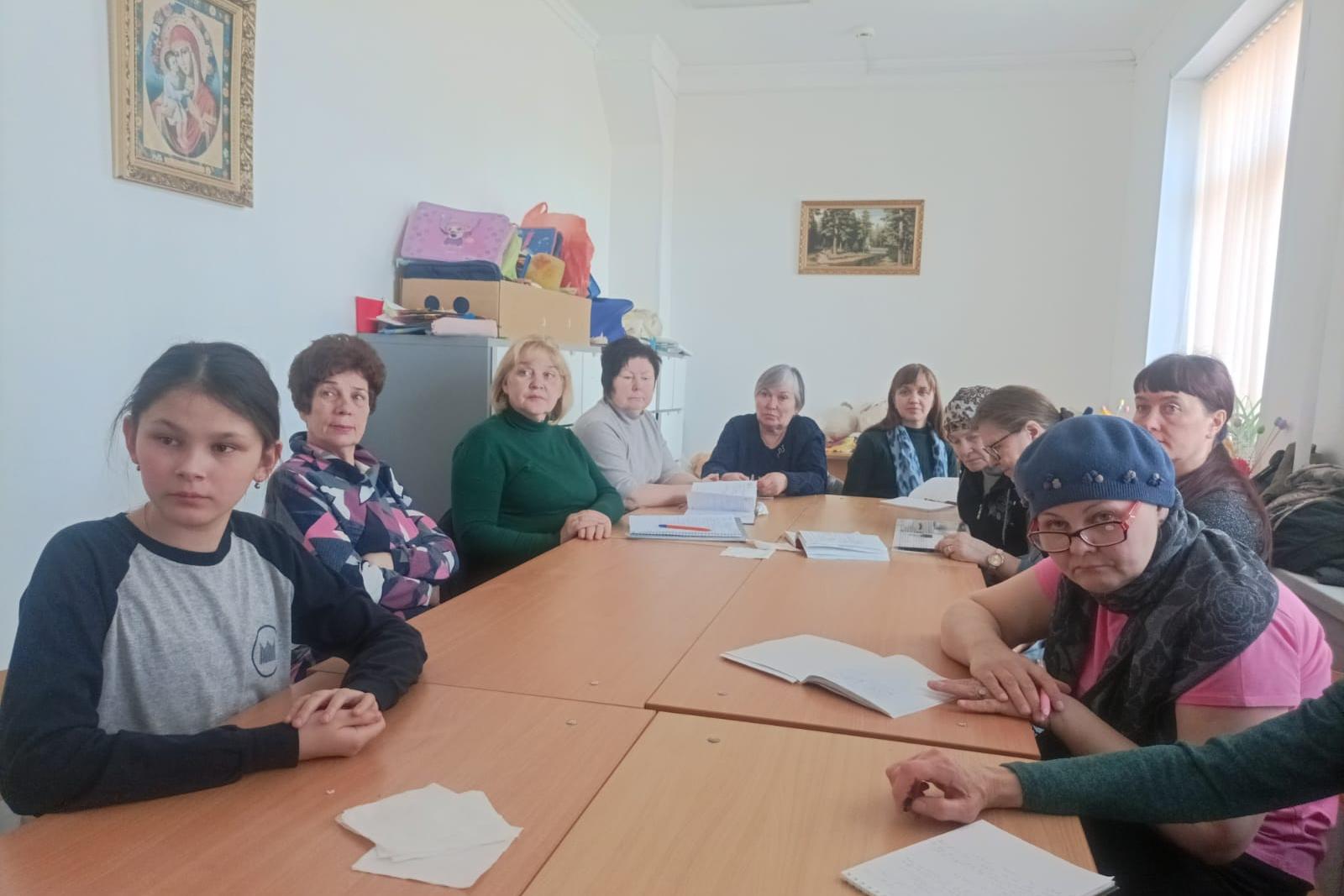  В курганской воскресной школе прошло занятие краеведческо–родоведческого кружка «Истоки»