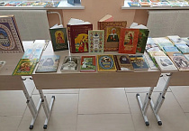Выездная выставка православной книги побывала в селе Дубровное Варгашинского округа