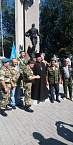 В Кургане священник поздравил десантников с днём ВДВ