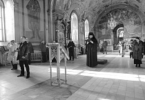 Митрополит Даниил совершил богослужение в первый день Великого поста в главном храме Кургана