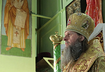Митрополит Даниил совершил в Смолино Литургию накануне дня памяти священника Григория Пономарёва 