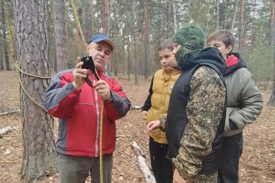 Инструктор проекта «Стратег» провёл занятие по альпподготовке для курганских школьников