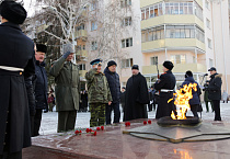 Курганский священник принял участие в торжественных проводах призывников на военную службу