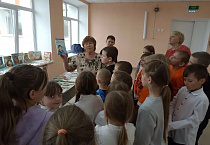 Выездная выставка православной книги побывала в селе Дубровное Варгашинского округа
