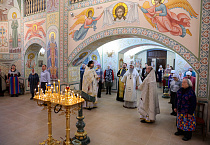 В частоозерском храме состоялась архиерейская Литургия