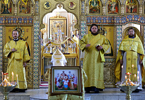 Митрополит Даниил почтил память святых Царственных страстотерпцев