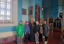 Юные участники краеведческого клуба побывали в храме села Гладковское